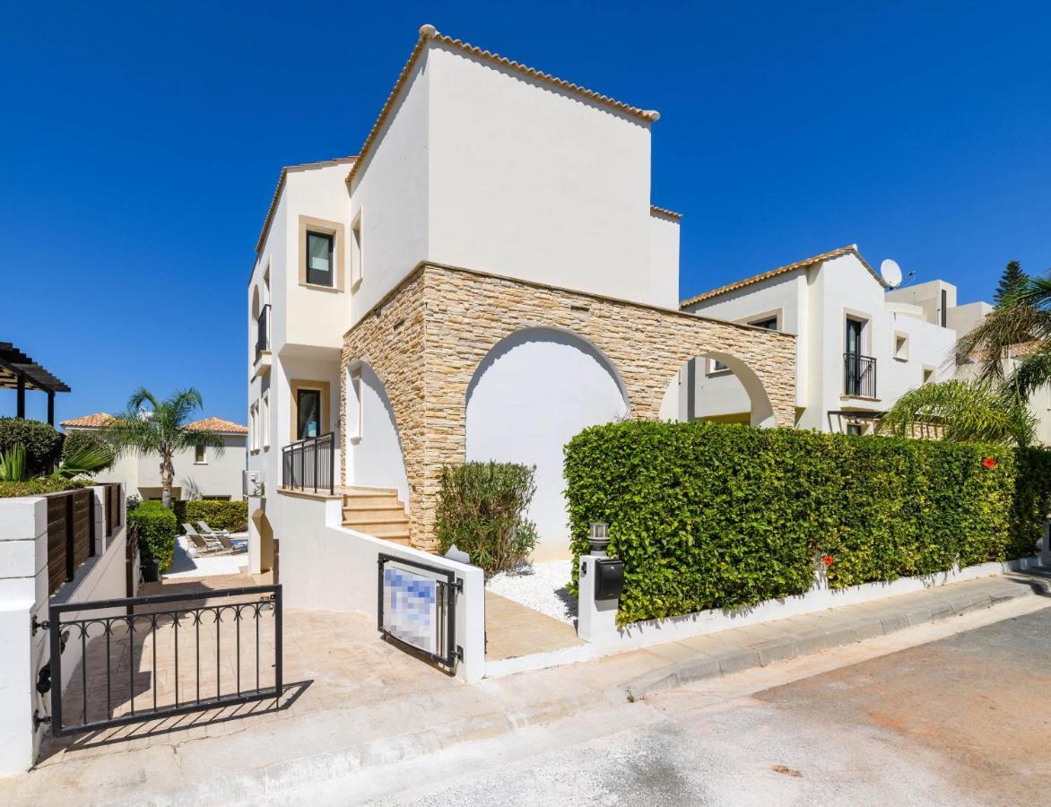 Protaras Centro Villa Buitenkant foto